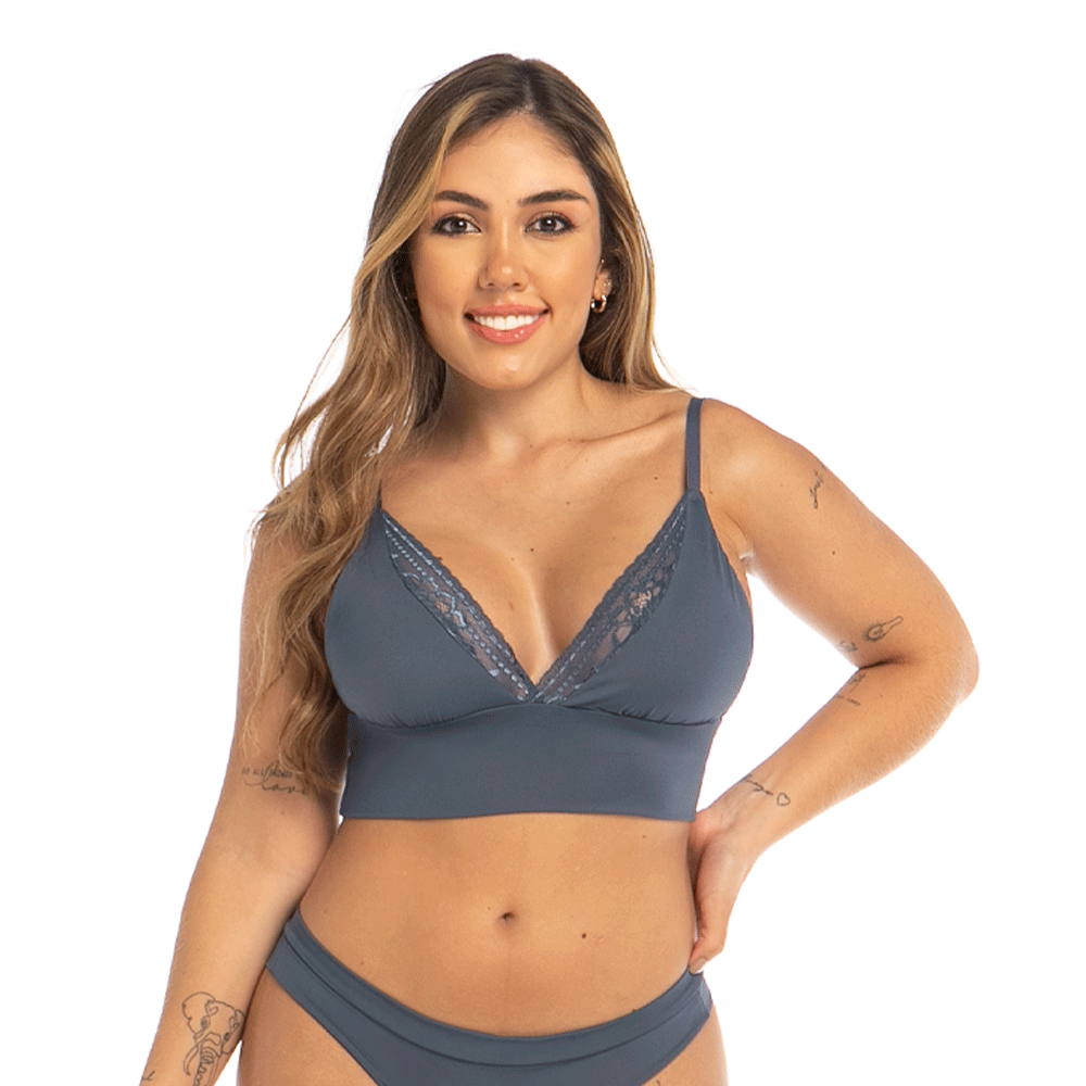 Mujer en discount ropa interior png