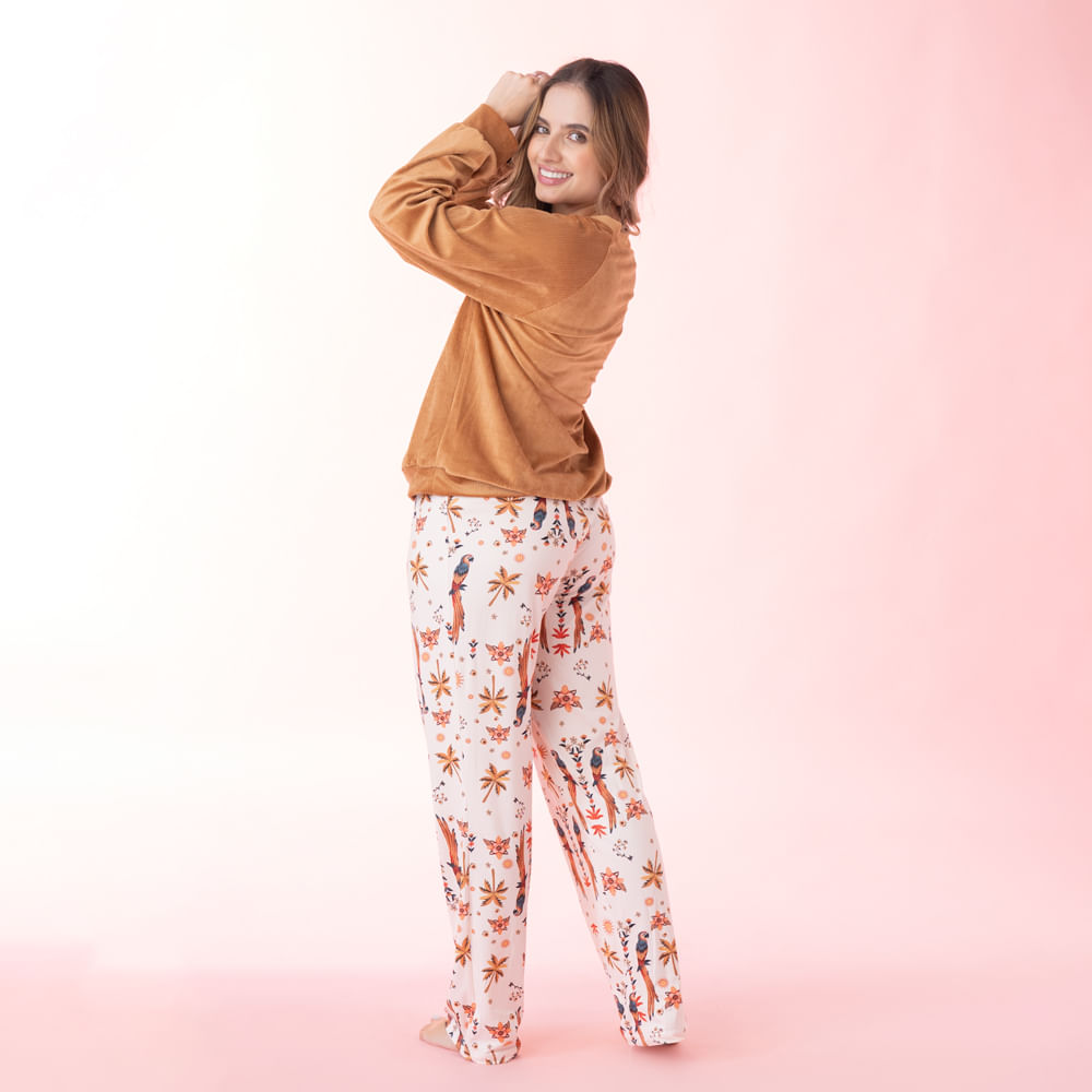 Conjunto de Pijama Pantalón Largo con Estampado Guacamayas